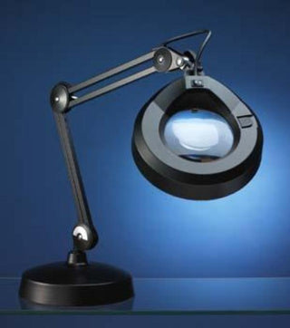 illuminated magnifying lamp